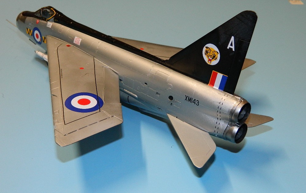 Airfix A09179 English Electric Lightning F1/F1A/F2/F3 1:48 Military Aircraft Plastic Model Kit Hornby
