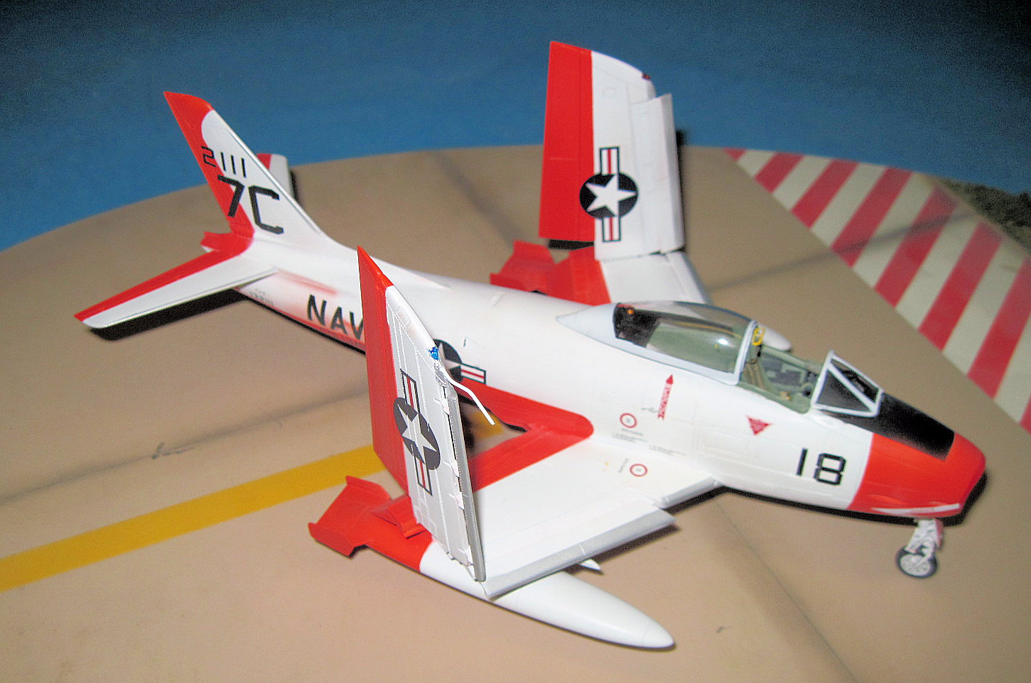 Kitty Hawk KH80155-1/48 FJ-2 "Fury" Neu
