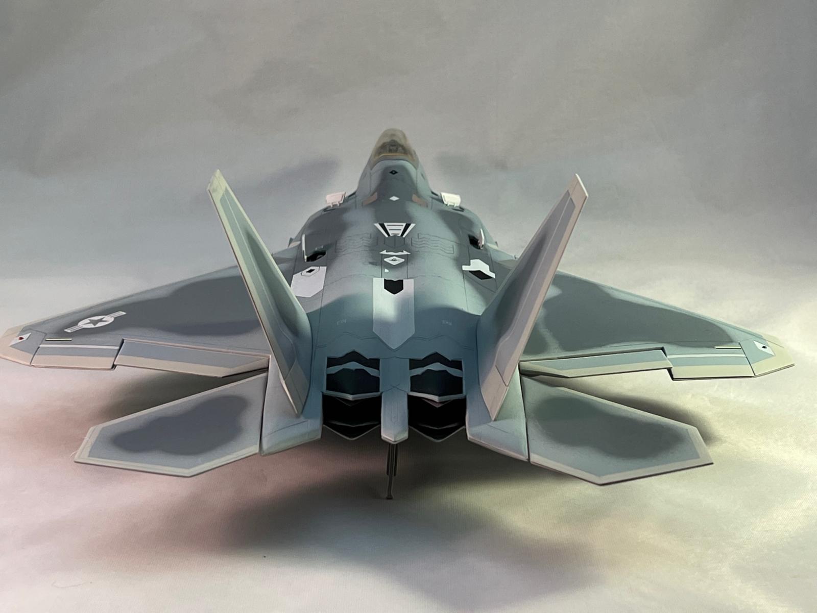 Revell 1/72 Lockheed Martin F-22A Raptor (03858) Color Guide