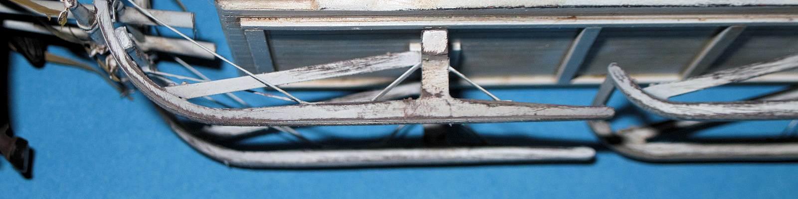 Sled runner detail