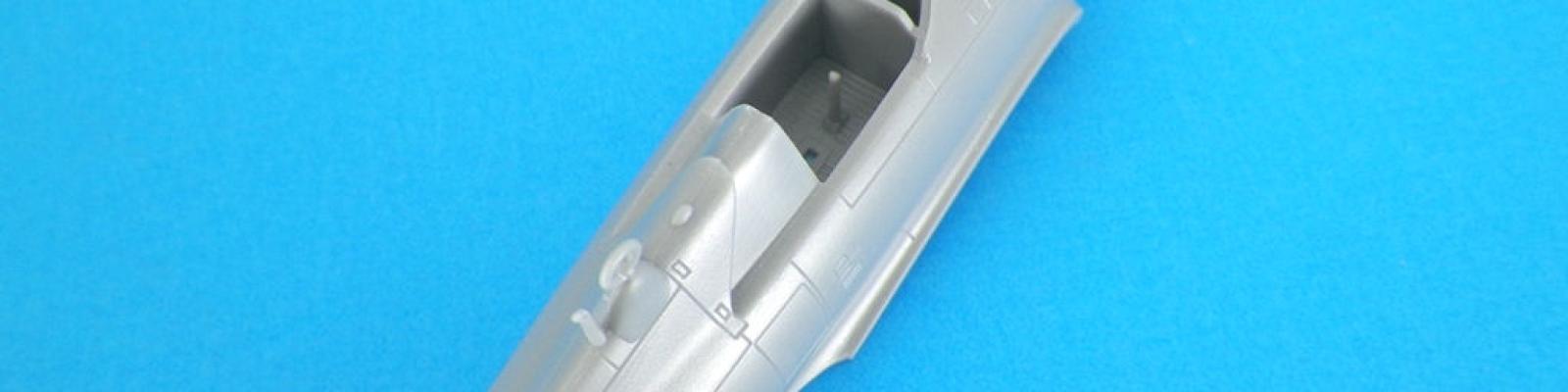 Cockpit tub