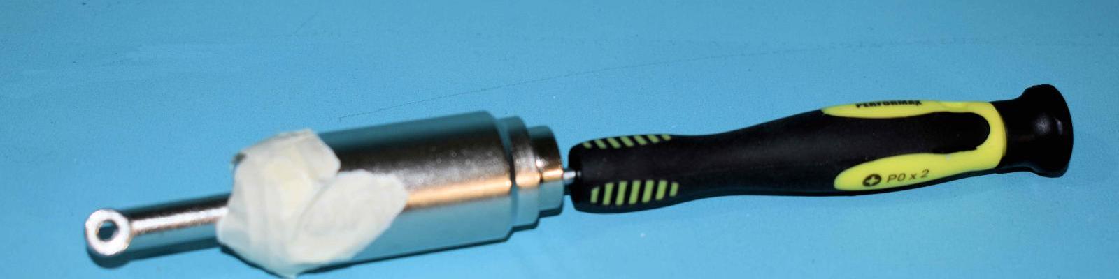 Long Magnetized Screw Drivers are Essential