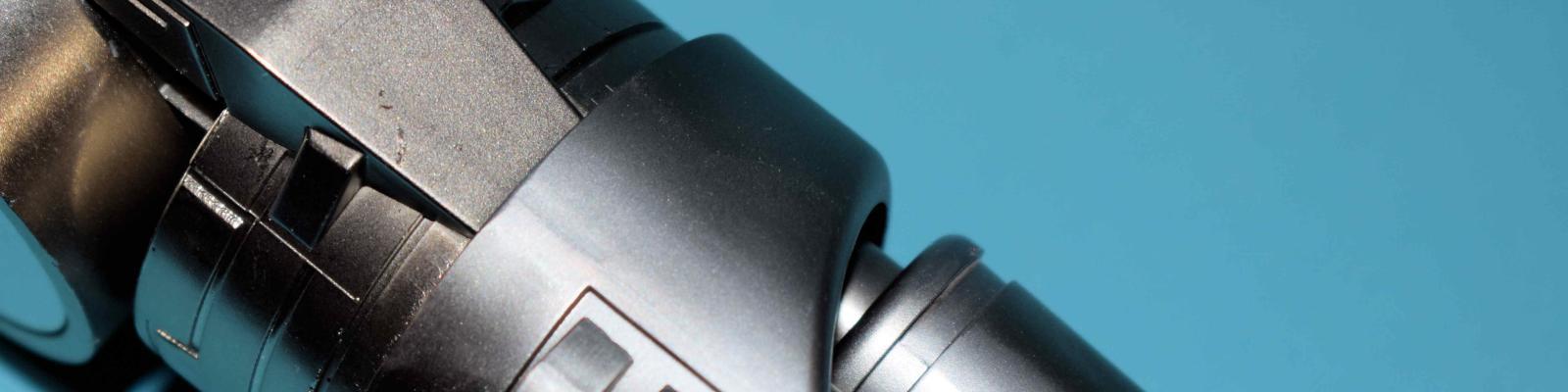 Knee Complete and Connect Bottom and Top Leg