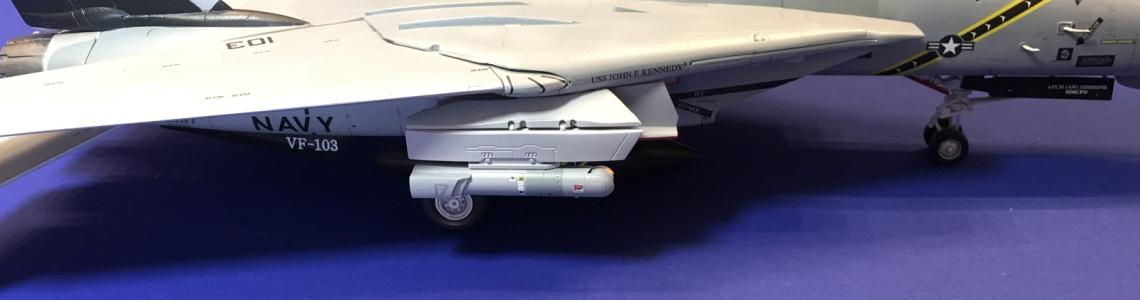Side view of aft swept model