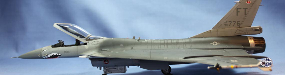 F-16XL Experimental Fighter プラモデル F-16XL Experimental Fighter | IPMS/USA Reviews Website