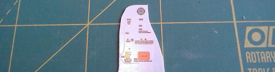 Main gear door stenciling