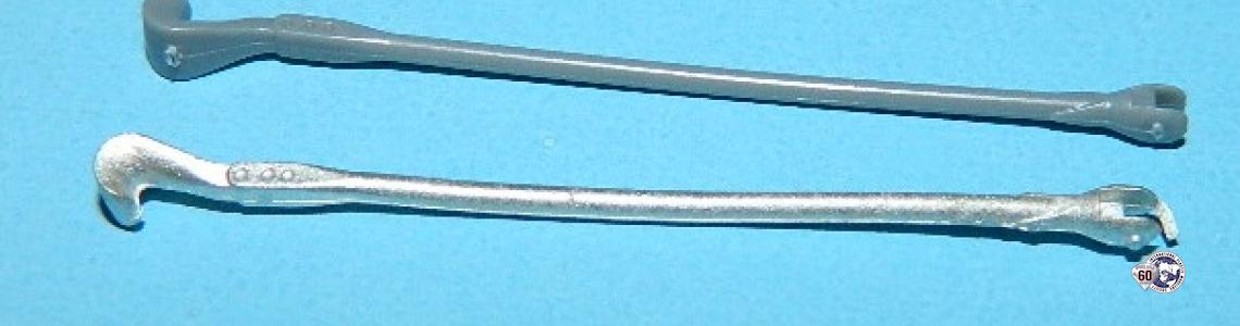 Comparison with kit tail hook
