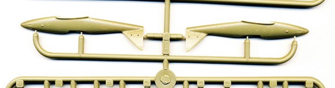 Bonus 1/144 scale Me262 kit included