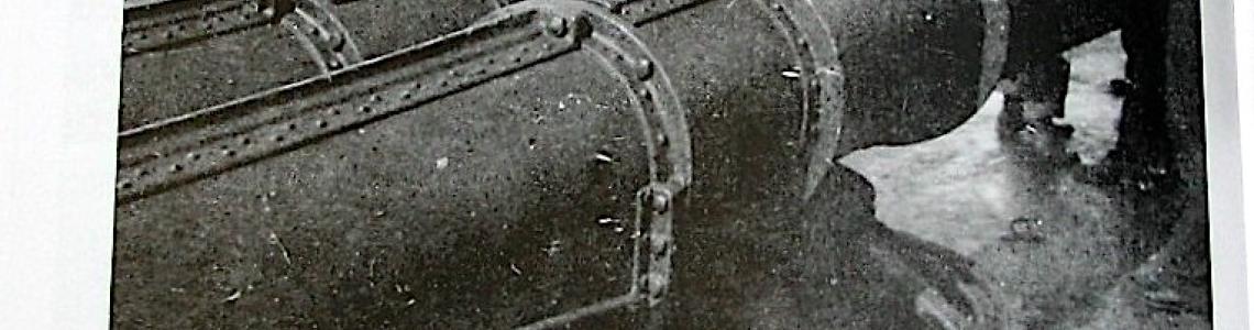 Early twin 18in torpedo mount