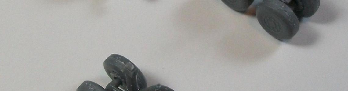 Landing gear assemblies