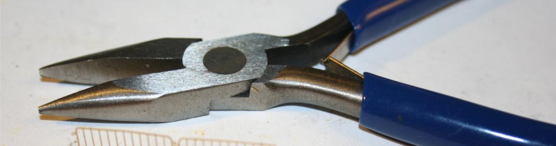 Bead pliers