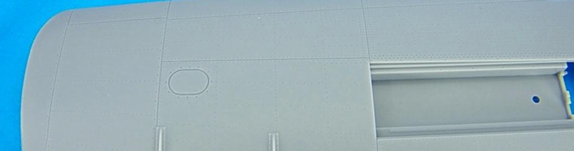 Top outboard port wing detail