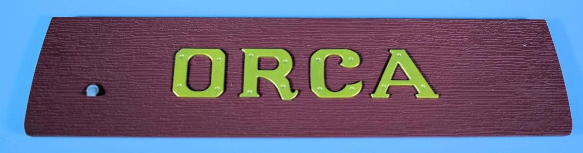 Transom with lettering