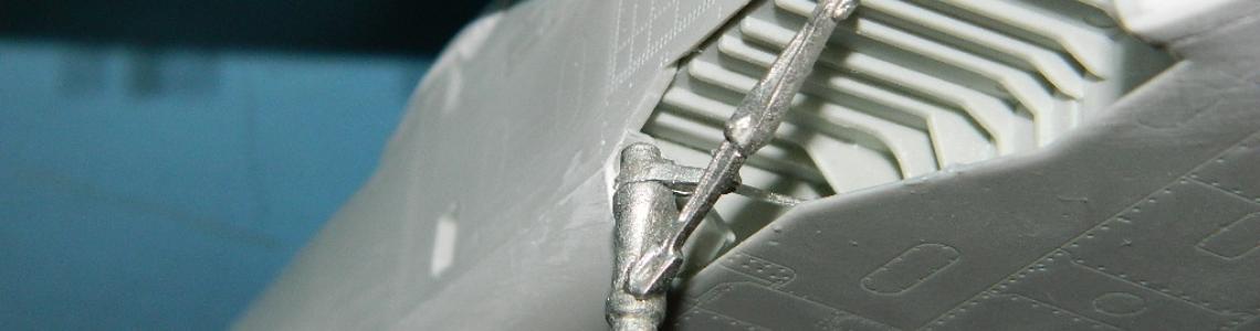 SAC Main Gear & Retraction Struts in Place