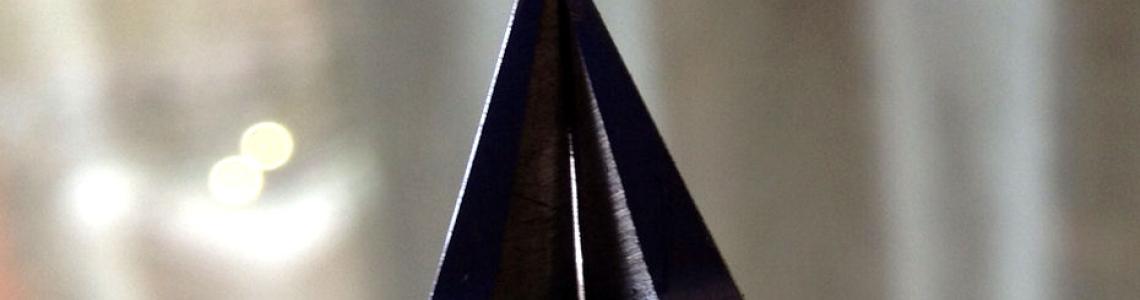 Misaligned cutting edges on sample