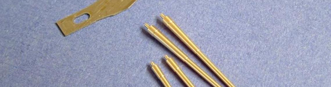 Size comparison with No. 11 blade