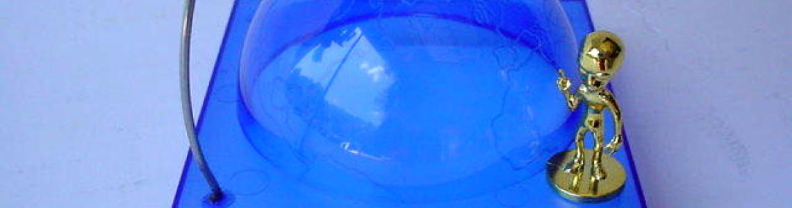 Display base and alien